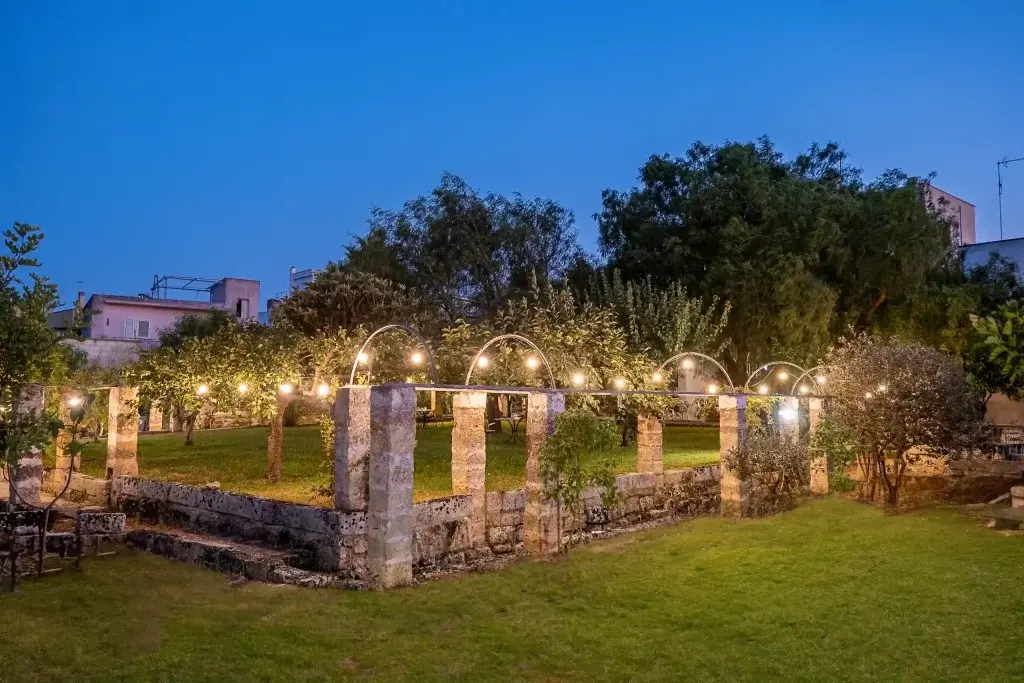 Ingressi e cortile della Masseria De Donno
